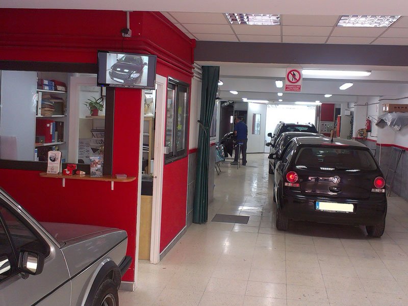 Recepción y oficinas
